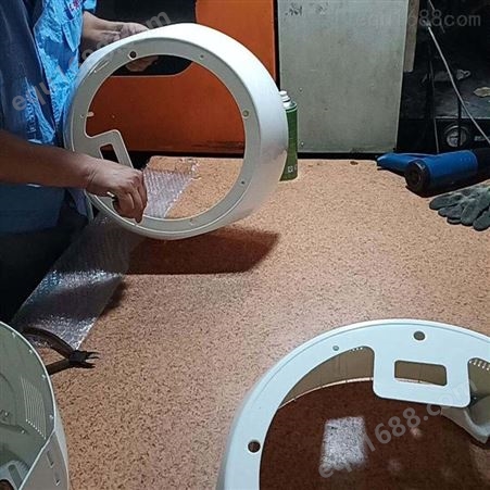 注塑智能机器人塑胶零件注塑生产家智能玩具电器外壳订制开模制造上海一东注塑厂