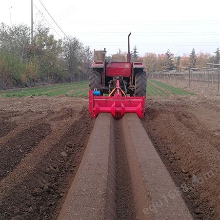 四轮拖拉机起垄机旋耕起垄覆膜施肥滴管一体机 红薯蔬菜覆膜机