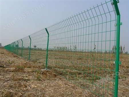 高速公路护栏网铁丝网围栏双边丝围墙防护网钢丝隔离护栏圈地养殖